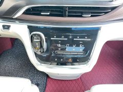 Buick GL8 Land Business Class 652T Luxury - photo 11