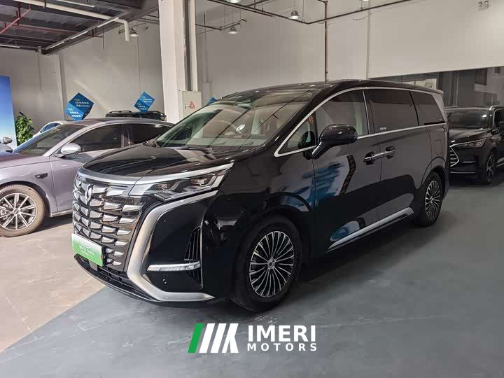 Denza D9 DM-i 970 AWD Flagship
