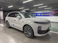 Li Auto L6 Max - ფოტო 8