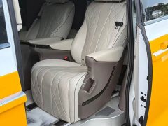 Denza D9 DM-i 970 AWD Flagship - ფოტო 14