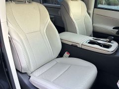 Lexus LM 500h Six-Seat Premium Edition - photo 6