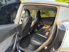 Tesla Model Y Rear-Wheel Drive - ფოტო 5