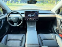 Tesla Model Y Rear-Wheel Drive - ფოტო 8