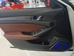 Honda Yingshipai Sharp Hybrid 2.0L Pure Elegance Edition - ფოტო 7