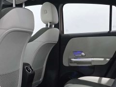 Mercedes-Benz EQA 300 4MATIC Launch Edition - ფოტო 14