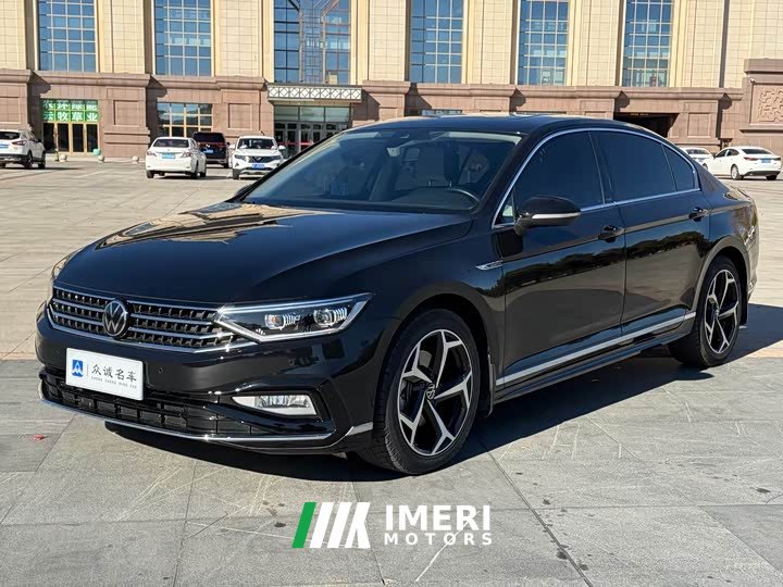 Volkswagen Magotan 2 Million Units Commemorative Edition 330TSI DSG Luxury - автомобиль из Китая