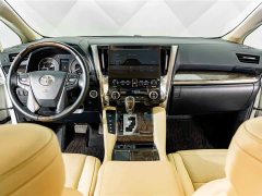 Toyota Alphard Hybrid 2.5L Premium Edition - photo 13