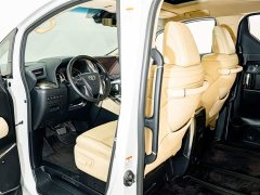 Toyota Alphard Hybrid 2.5L Premium Edition - photo 18