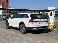 Volvo V90 Cross Country B5 AWD Intelligent Remote Edition - фото 3
