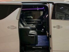 Toyota Vellfire Crown Hybrid 2.5L HV Luxury Edition - ფოტო 18