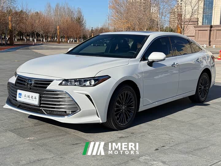 Toyota Avalon 2.0L XLE Premium Edition