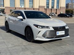 Toyota Avalon 2.0L XLE Premium Edition - ფოტო 3