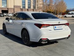 Toyota Avalon 2.0L XLE Premium Edition - ფოტო 7