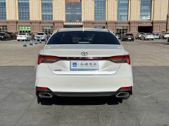 Toyota Avalon 2.0L XLE Premium Edition - ფოტო 8