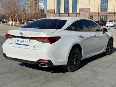 Toyota Avalon 2.0L XLE Premium Edition - ფოტო 9