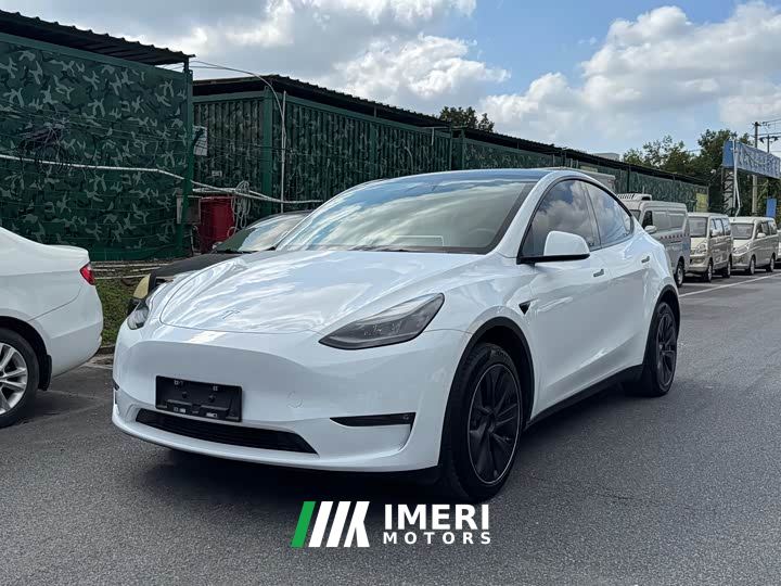 Tesla Model Y Facelift Long Range All-Wheel Drive