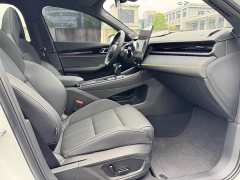 Lynk & Co 03 1.5T DCT Halo - ფოტო 9