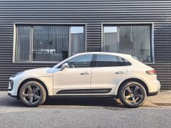 Porsche Macan 2.0T Aspiration - photo 9