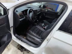 Volkswagen Touareg 280TSI FWD Luxury Edition - фото 3