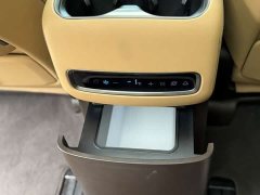 Denza D9 DM-i Two-Wheel Drive Flagship Edition - ფოტო 13