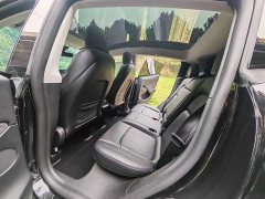 Tesla Model Y Rear-Wheel Drive - ფოტო 5