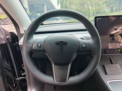 Tesla Model Y Rear-Wheel Drive - ფოტო 8