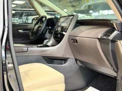 Toyota Alphard Hybrid 2.5L Premium Edition - ფოტო 11