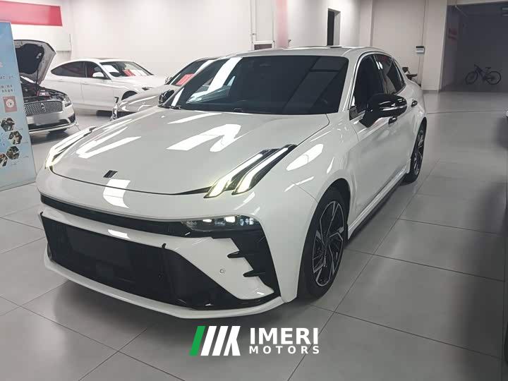 Lynk & Co 03 1.5T DCT Pro