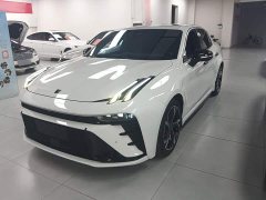 Lynk & Co 03 1.5T DCT Pro - ფოტო 1