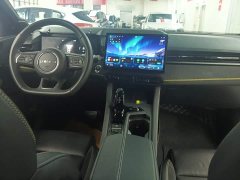 Lynk & Co 03 1.5T DCT Pro - ფოტო 11