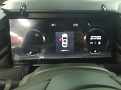 Lynk & Co 03 1.5T DCT Pro - ფოტო 4
