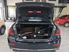 BMW 5 Series 525Li Luxury Package - ფოტო 18
