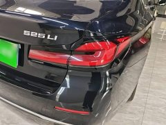 BMW 5 Series 525Li Luxury Package - ფოტო 7