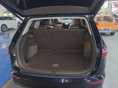 Volkswagen Viloran 330TSI Luxury - photo 18