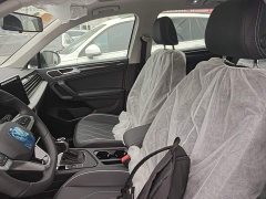 Volkswagen Tiguan L Outstanding Edition 300TSI Automatic Two-Wheel Drive Dragon Ascendant Version - photo 14
