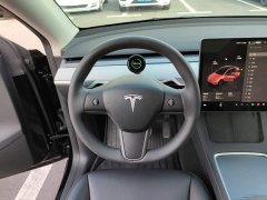 Tesla Model Y Rear-Wheel Drive - ფოტო 10