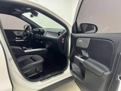 Mercedes-Benz GLA 180 - photo 10