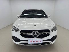 Mercedes-Benz GLA 180 - photo 2