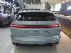 NIO ET5T 75kWh Touring - фото 5
