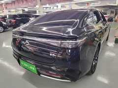 BYD Seal Honor Edition DM-i 1.5L 121km Prestigious Edition - ფოტო 6