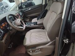 Volkswagen Viloran 380TSI Prestige - photo 14