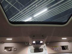 Volkswagen Viloran 380TSI Prestige - photo 17