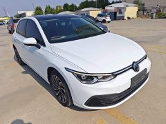Volkswagen Golf 200TSI DSG Pro - ფოტო 3