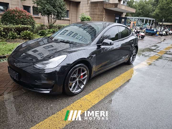 Tesla Model 3 Performance All-Wheel Drive - ავტომობილი ჩინეთიდან