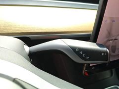 Tesla Model Y Rear-Wheel Drive - ფოტო 13