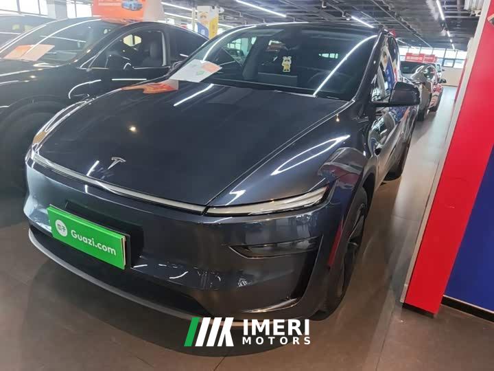 Tesla Model Y Rear-Wheel Drive