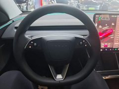 Tesla Model Y Rear-Wheel Drive - ფოტო 10