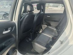 Honda Fit 1.5L CVT Trendy Sunroof Edition - фото 11