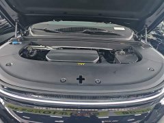 Li Auto L6 Pro - ფოტო 19