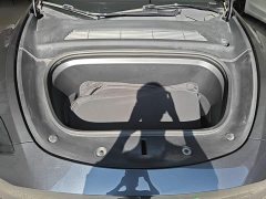 Tesla Model Y Rear-Wheel Drive - ფოტო 19